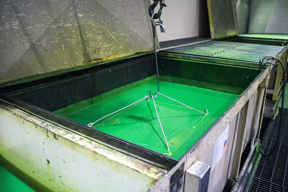 Penetrant Testing in Magnaflux Lab
